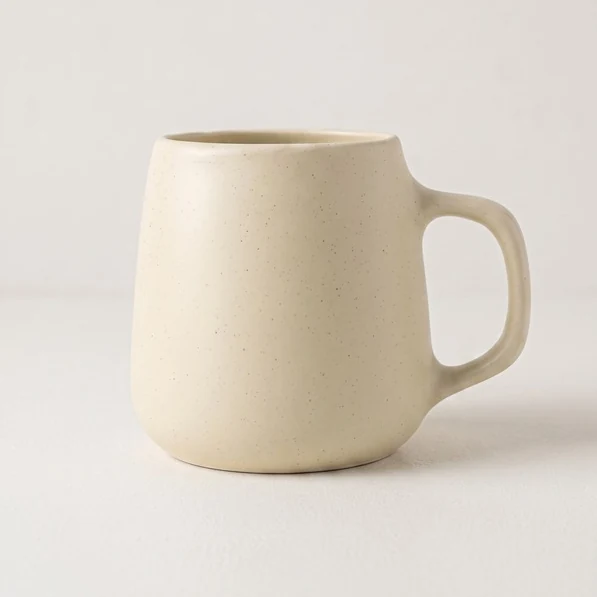 Caneca Orgânica fosca na cor bege